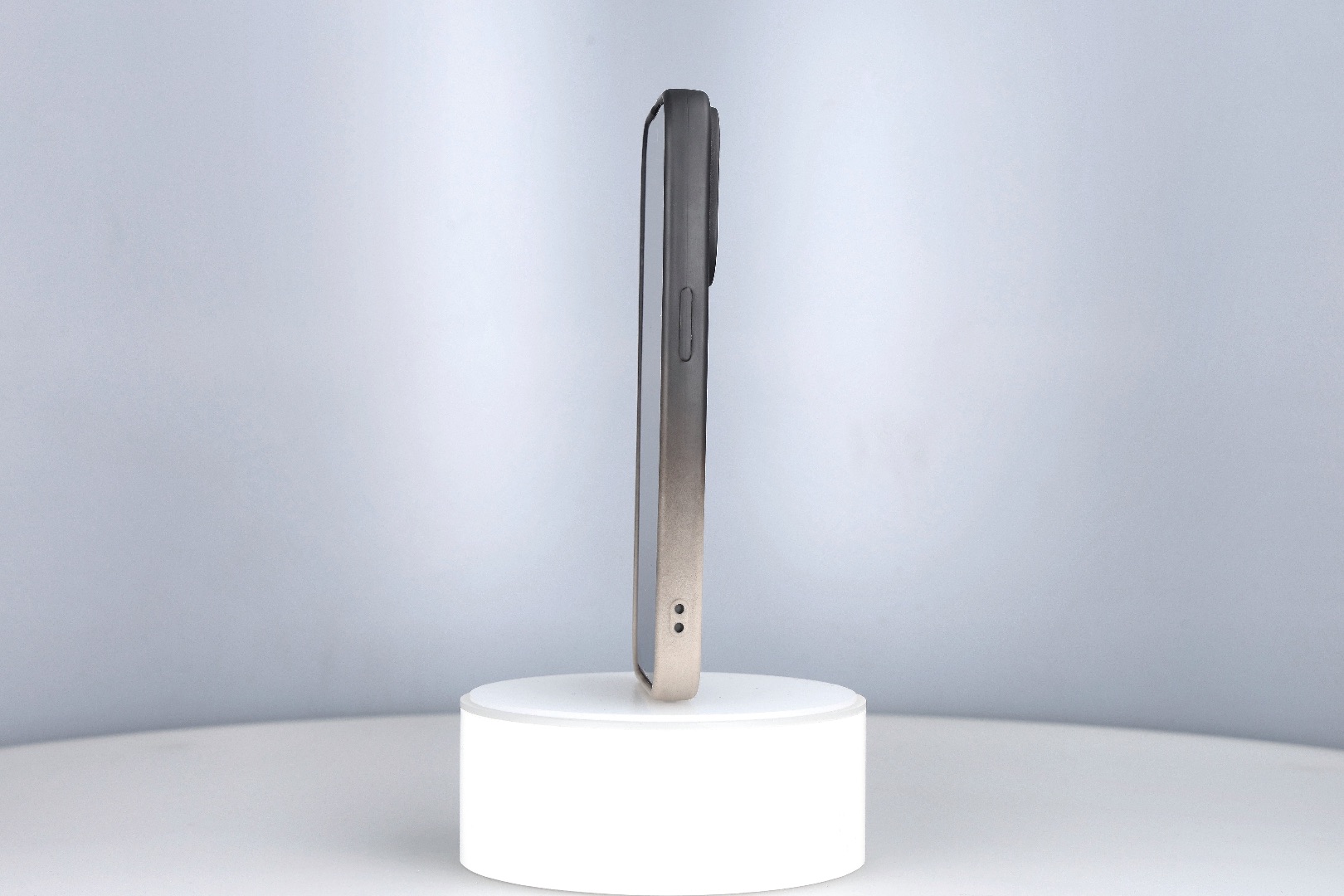 USB-C HOLDER CUSTOM_24.jpg